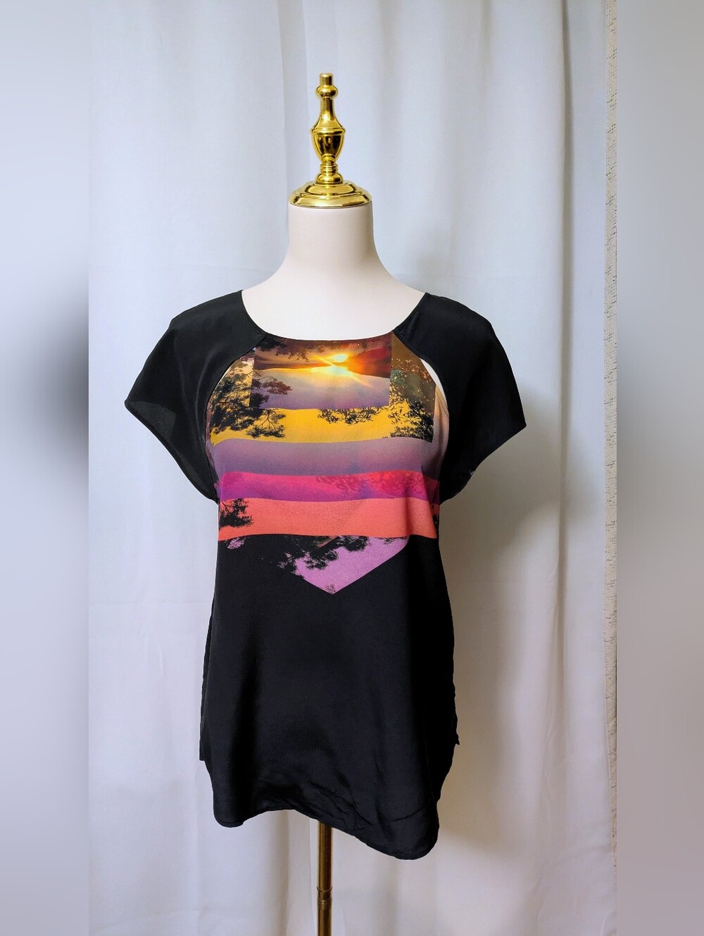 Rebecca Minkoff Black Tee with Sunset Graphic 100% Silk